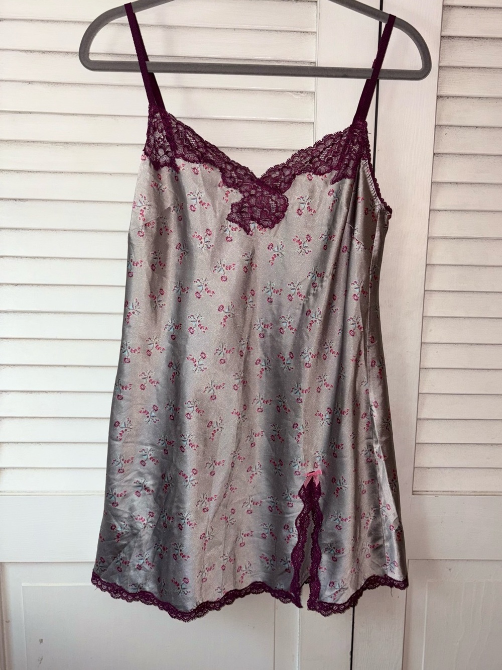 Vintage Victoria’s Secret Satin Lace Slip Camisole Top Floral Medium Y2K - Picture 2 of 8